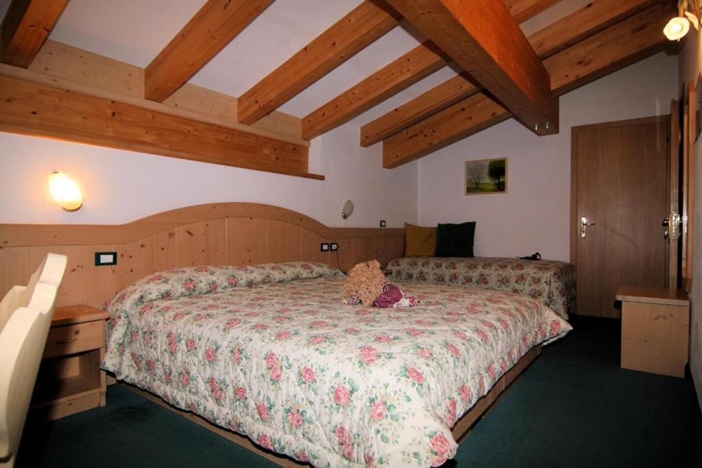 Dolomiti Appart&Rooms Varena Pokoj fotografie